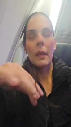 Brenda Robles Instagram - ya camino a casa lueguito de darle el ultimo asiòs a la Josefa Cortés Aponte que tantos ustedes querian. Gracias por todos los mensajes de apoyo a mi y de amor a mi mami. Bendecidos sean .