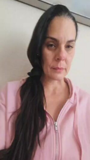 Brenda Robles Instagram - mami esta malita. Oraciones para paz de su alma porfavor. Los amo