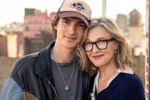 Brenda Strong Instagram - The love I have for this beautiful young man is immense.  @zaknotwack thank you for being such an amazing son. A curious adventurer, a blossoming artist and a kind soul,  I know you will continue to make yourself proud as you embark on this next decade. Light it up! Be the leader I know you are and continue to carve your path with love and purpose. I love you!!! ❣️❤️🌈 We love you! Thank you @alexander__berg for capturing magic.  The world is indeed wonderful.  How??? It’s crazy. It seems that just yesterday we were reading Harry Potter and collecting Pokemon cards. Happy Birthday Zak!
