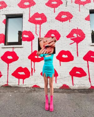 Brooke Alexx Instagram - Big Mouth, my debut album, is out now 🥲👄❣️

I’ve never worked so hard on anything in my life and I am so so proud to share this project with you all. I wasn’t sure I’d ever release an album… with attention spans waning and no label deal- maybe it wouldn’t be a smart move. But with every song you streamed and live show you jumped at, I gained the courage to brush my fears aside and go for it. For over a year now, my badass team and I have been working tirelessly, leaving no stone unturned, to bring you my very first full-length record.

My goal has always been to write pop music that tells a story- the Nashville way. From top to bottom, Big Mouth shares all the love, heartbreak, and self-discovery of my 20s in chronological order. I hope you see yourself in these songs and I can’t wait to sing them with you on tour starting next week (omggg).

Thank you for listening. Thank you for dreaming with me ❤️