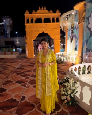 CA Sakchi Jain Instagram - 💛