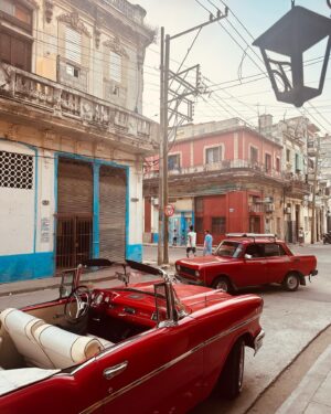 Camila Morrone Instagram - HABANA 🇨🇺 💙