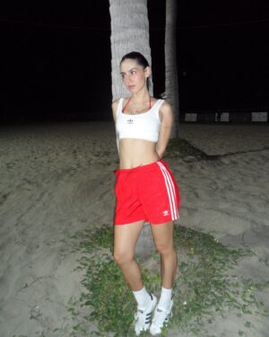 Camila Valero Instagram - trópico x @adidasmx recap 🌴🪩🦩