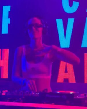 Camila Valero Instagram - trópico x @adidasmx recap 🌴🪩🦩