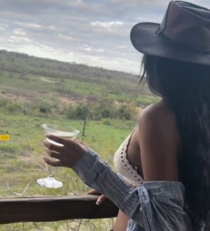 Camille Hyde Instagram - Adventure of a lifetime 🐘🦒🦓

📍 Kruger National Park @mdlulilodge