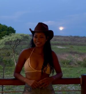 Camille Hyde Instagram - Adventure of a lifetime 🐘🦒🦓

📍 Kruger National Park @mdlulilodge