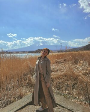 Carla Abellana Instagram - 🗻🍦🪻🧥🤎🫐🌹