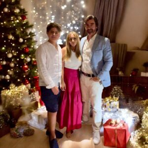 Carola Julio Instagram - Feliz Navidad para todos, llena de amor, paz seguridad, y prosperidad para todo el mundo! 🎄❤️🎄