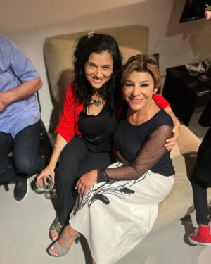 Carolina Papaleo Instagram - ¡Cumpleaños feliz! 

Una noche inolvidable… y todo gracias a ustedes. Gracias por acompañarme en este día tan especial.

¡Los quiero muchísimo!

#cumple #FelizCumpleaños #CelebrandoLaVida #AgradecidaSiempre #UnAñoMásDeVida #CumpleañosEspecial #AmorYGratitud #MomentosFelices #ActrizEnCelebración #ViviendoConAlegría