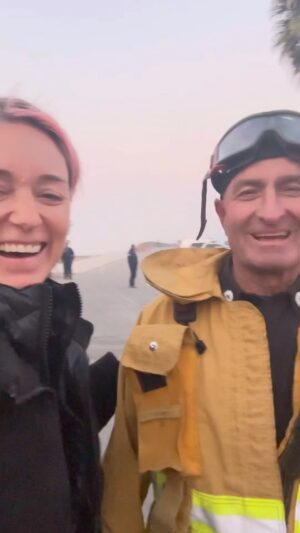 Caroline D'Amore Instagram - They have been incredibly grateful! We are heading back to load up again. We need to keep these guys fed they will be going all night. Sending love to everyone right now. When I’m feeling down the only thing that brings me up is helping others. Thank you @shabbatsurfclub for being my teammate and always jumping to help. @pizzagirl