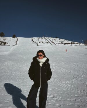 Cata Freer Instagram - 🏔️❄️🤍🐻