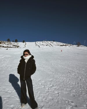 Cata Freer Instagram - 🏔️❄️🤍🐻