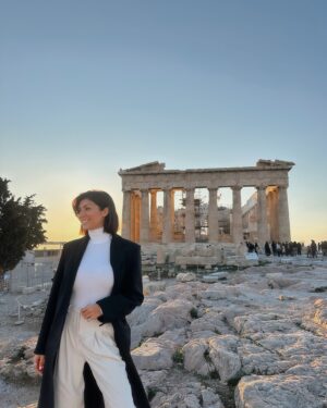 Cata Freer Instagram - Smiling from the 🩷 hits different ✨ last sunset off 2024 was a picnic at the Acropolis 🇬🇷