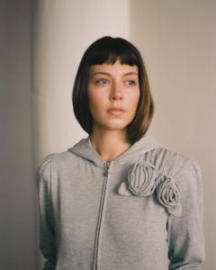 Actress Catherine St-Laurent HD Photos and Wallpapers January 2025