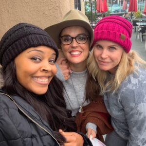 Catherine Sutherland Instagram - #wcw shout out to of the most wonderful 🫶@nakiaburrise @theerincahill 

#powerrangers #girlpower #erincahill #hallmark #nakiaburrise #backtobridgewood #dangerforce #onceandalways #pinkranger #yellowranger #timeforce #zeo #mightymorphinpowerrangers #friendship