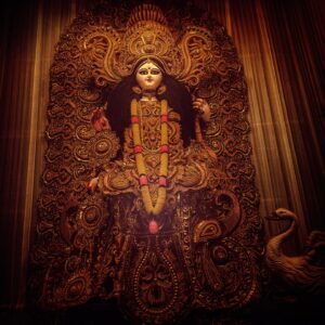 Chandrayee Ghosh Instagram - Saraswati Pujo is of course an emotion. It brings back memories of childhood..adolescence. It is the advent of Spring.. it is nostalgia.. .memories in sepia..it is the smell of fresh flowers..💫🙏🤎
.
.
.
.
#saraswatipujo #carouselpost #potd #nostalgia #emotion #freshflower #instapost #instashare #chandreyeeghosh #official_chandreyee_ghosh 
[Saraswati Puja, Basant Panchami,Bani Bandana, Instagram, Explore, Chandreyee Ghosh]