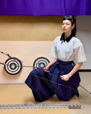 Charlotte Kemp Muhl Instagram - Samurai and Kyūdō training