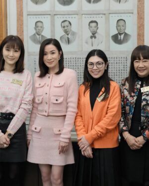 Charmaine Sheh Instagram - 幸福唔係必然嘅，身在福中要知福，種善因得善果，發自內心的善，正是福報所在。

香港保良局，146年嚟為社會不斷布施，為有需要嘅人提供悉心、呵護、吻合嘅幫助，令孩童、老人、弱勢婦孺、殘疾人士重拾溫暖，重新融入社會，呢種互助互愛嘅精神，非常值得我哋去學習及參與。

好開心可以成為「保良局傳承愛心大使」，俾機會我去做一啲利益大眾嘅事，分享我哋嘅愛，一齊去感受助人嘅喜悅，貢獻我哋嘅一份心力，善心同行。

@poleungkuk
