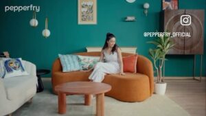 Charu Mehra Instagram - It’s the time of the year to dress up your home. Make your home as fashionable as you with @pepperfry_official home decor, furniture, furnishings, kitchenware, lamps, lighting and a lot more. #fashionhome #fashionforhome
