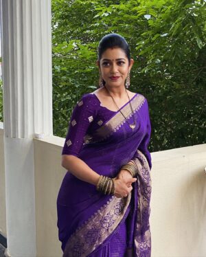 Chaya Singh Instagram - Some sarees are so beautiful you can’t get enough wearing it just once 
Thank u @avani_sarees1 

Saree: @avani_sarees1 
Stylist: @nithiyamogli 
MUA: @makeoverbylokeshgowda 
PC: @gowthamgb100