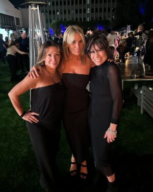 Cheryl Hines Instagram - We had such a great time last night! The Groundlings Theater celebrated our 50th anniversary. I just love that theater and every person who has stepped foot in it. My experience there shaped my life and I'm so grateful for the friendships we sparked back then. They continue to glow. 
#groundlings