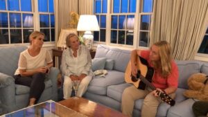 Cheryl Hines Instagram - The night Melissa Etheridge stopped by to sing Me & Bobby McGee for Ethel. 🤍