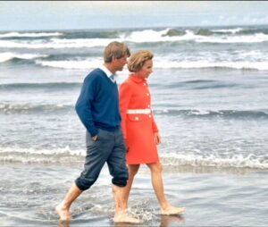 Cheryl Hines Instagram - My mother in law, Ethel Kennedy, Bobby's mother,  passed this morning. It has been my great honor to have shared laughter and love with Ethel. Her charisma, wisdom and strength will live on with me in every memory of her. Bobby and I spent many warm nights in Hyannis Port having dinner with her and hearing stories from her extraordinary life. She always made me laugh. She was never too serious except when she needed to be. She dressed to nines with bare feet. She will be missed. My love is with the family.