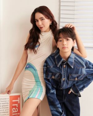 Chidjun Hung Instagram - Thank you for all support 🫰♥️🙏🏻

Stylist : @allybunnyruth 
Asst stylist : @zeaya_seiya 
Photographer : @divesth 
Makeup : @jimmakeup 
Hair : @teethory 
Manager : @girlgxox 
Location : @about8.studio