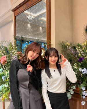 Chisaki Morito Instagram - ふくむらさんと💗
　
@majolicamajorca.official のタッチアップイベント行って、カフェはしごして、ひたすら喋ってて、楽しい1日でした☺️！笑
　
　
可愛いお花もいただいたのでおうちの一輪挿しベースを久しぶりに出しました💐やっぱりお花っていいなあ…
　
　
#majolicamajorca #マスカラ #タッチアップ #カフェ #東京カフェ #chai #chaitea #ootd