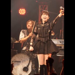 Chisato Moritaka Instagram - ⁡
森高千里2024『レッツ・ゴォーゴォー！ツアー』
10月28日 愛知 Zepp Nagoya公演 終了しました！
 
今日も熱気に包まれる熱～いライブでしたね～！
皆さんの楽しむ姿を見て私も元気をもらいました。
 
1階席、2階席の後ろの方まで盛り上がりがすごかったですね！
来てくださった皆さんありがとうございました。
 
スタッフの技術と思いが詰まった衣装とヘアーはいかがでしたか？
そちらにも注目してみてください！
 
次は明日 10月29日 Zepp Nagoya公演 です。
 
#chisatomoritaka
#森高千里
#レッツゴォーゴォーツアー
#愛知県
#名古屋市
#ZeppNagoya
#松浦商店 の「#松浦の味噌ヒレカツ重」
#とん八 の「#味噌とんかつ弁当」
#iniccoffee #イニックコーヒー の「#コーヒーゼリー」「#ブレンドコーヒー」
#新雀本店 の「#みたらし団子」「#きなこ団子」