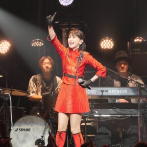 Chisato Moritaka Instagram - ⁡
森高千里2024『レッツ・ゴォーゴォー！ツアー』
11月20日 福岡 Zepp Fukuoka公演 終了しました！
⁡
福岡に来たら「九州育ち」をやっぱり歌わんとね〜。
あったかい空間が出来上がっていました。
⁡
各地からお集まりいただきありがとうございました。
皆さんの素敵な笑顔が見られて嬉しかったです。
今日もさらに大きな声援でしたね〜。
⁡
恒例のグルメやスイーツも満喫してきましたよー！
うどんにアイスクリームに明太フランスに……食欲の秋ですからね！（笑）
⁡
これからどんどん寒くなりますが、
体調に気をつけてまた元気でお会いしましょう！
⁡
次は 12月2日 Zepp DiverCity公演 です。
⁡
#chisatomoritaka
#森高千里
#レッツゴォーゴォーツアー
#福岡県
#福岡市
#ZeppFukuoka
#うどん平 の「#肉ごぼう天うどん」
#大名ソフトクリーム の「#生クリームミルク」「#アフォガード」「#モンブラン」
#フランス菓子16区 の「#ダックワーズ」
#MARIE #マリィ の「#シフォンケーキ」
#theFULLFULLHAKATA の「#明太フランス」