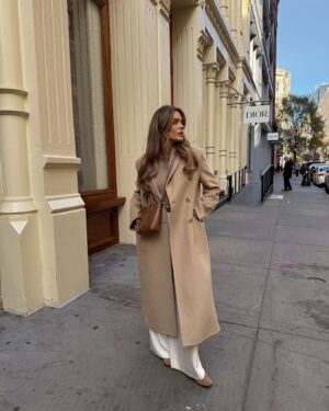 Chloe Lloyd Instagram - NYC 🐿️🥨🤎🍂 
I’ve spent the last few days in New York to celebrate my Dads 60th! We’ve had the most perfect crisp autumnal sunshine 🥹 Memories to last a lifetime.
#nyc #newyorkcity