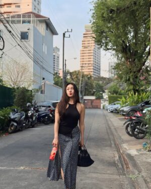 Choi Hee-seo Instagram - สวัสดีปีใหม่
행복한 설 보내세요!!
