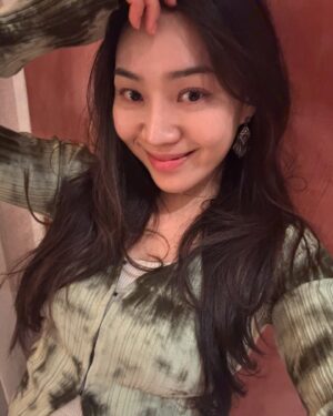Choi Hee-seo Instagram - สวัสดีปีใหม่
행복한 설 보내세요!!