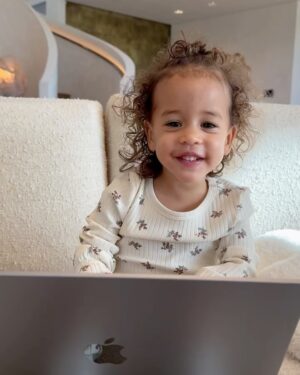 Chrissy Teigen Instagram - BAHHHHHHHHHHH