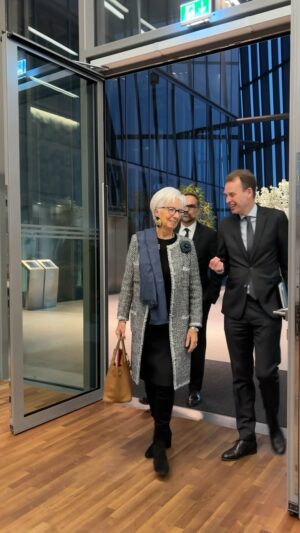 Christine Lagarde Instagram - Our last Governing Council meeting of this year is underway at our main building in Frankfurt.

Join us live for the press conference with President @christinelagarde today at 14:45 CET. For more details, check the 🔗 in our story!

#EuropeanCentralBank #euro #Europe #ECB 

🎥 by ECB