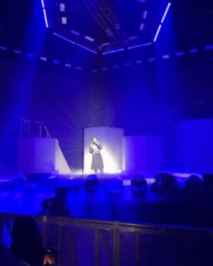Cindy Sander Instagram - 🌟 Un immense merci à SLIMANE et @sarah_la_muse pour leur invitation au concert ! 🎤✨ Ce fut une soirée magique, remplie de mises en scène extraordinaires et de la magnifique voix de Slimane. 🎶❤️ Les chansons étaient tout simplement envoûtantes et nous avons passé un moment incroyable !

Si vous n’avez pas encore eu l’occasion d’assister au Cupidon Tour, dépêchez-vous ! C’est vraiment un concert à ne pas manquer. 🎟️🎵

On se revoit bientôt ! Merci encore pour tout ! 🙏💖

#slimane #cupidontour2024 #concertmagique #merci #musique #soiréeinoubliable