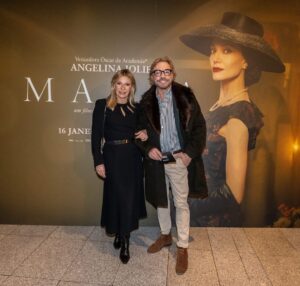 Cinha Jardim Instagram - Na antestreia do extraordinário filme sobre a vida da grande Maria Callas ♥️
#maria @cinemundo.pt @xenica_jardim