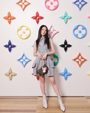 Cloud Wan Instagram - Thanks for having me @louisvuitton 🤍 Had so much fun!!

Feeling cute with the Louis Vuitton × Murakami collection 😝😝

Featuring my fav Attrape-Rêves perfume! 🥰🥰