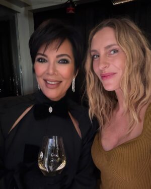 Cloudy Zackrocki Instagram - the icon @krisjenner !!! Thx for having me @khloekardashian for the launch of your perfume at @harrods ✨ 

#xobykhloe #krisjenner #khloekardashian