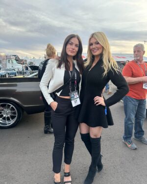 Courtney Hansen Instagram - Incredible times catching up with dear friends at @barrett_jackson Scottsdale 2025!! The last photos & video are of my friend & cohost @fullermoto’s beautiful custom Scout going across the Block and selling for $300K!! ❤️