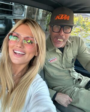 Courtney Hansen Instagram - NEW SEASON of Ride Of Your Life premiers this Tuesday, Feb 11th at 8 PM EST!!! The 2 cars seen in our Oct sneak peek will air as NEW episodes at 8 PM & 9 PM, followed by another brand NEW EPISODE at 10 PM!!! @motortrendtv ❤️💥 Thank you for watching!! So excited to share this season with you!!