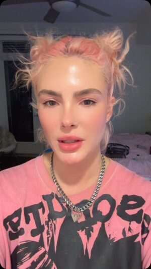 Courtney Nelson Instagram - DO YOU REALIZE WHAT IS ABOUT TO HAPPEN!? 😳😭

Watch out world, I’m about to become the most annoying person on this app

#tiktok #tiktokban #goodbyetiktok #fyp