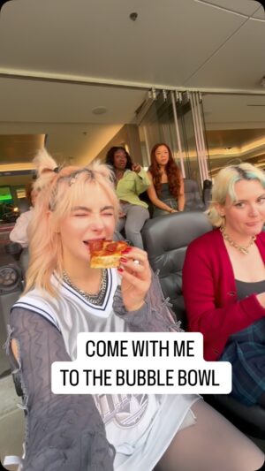 Courtney Nelson Instagram - HAD SO MUCH FUN @the_honda !! I got to live out my bubble bowl dreams yesterday. Thank you @cashapp for this experience 🥁🎺🎶

@jocelynvacca @housewithapool 

#fyp #cashapp #influencer #sofistadium #marchingband #fypage #vlog