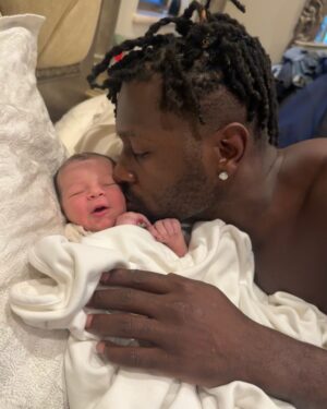 Cydney Moreau Instagram - Ace: meaning number one or best 💎
1 month ago Ace blessed us with his arrival! We love our Ace boy so much. Best month ever.