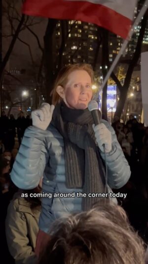 Cynthia Nixon Instagram - Last night I spoke at a rally attended by hundreds of people—organized in less than 36 hours—to demand that NYU Langone and other private hospitals stop being preemptively subservient to Trump’s illegal and inhumane executive order denying trans youth critical care. 

New York is better than this, NYU SHOULD be better than this.