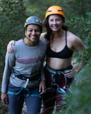 Daila Ojeda Instagram - The trip to #Mallorca with @shemovesmountains arrived to the end and today I have an emotional hangover. This week was very special to me ✨

I loved everything, get to know the island a bit more, climbing, the sea… I would say I still need time for the #dws 😅 …but I especially loved sharing this trip with a group of such inspiring women. Thanks for everything girls and have a good trip back home. I hope to see you soon! ❤️ 

@cristina.pogacean and @karin.i.z It’s always a pleasure to work with you. I learned a lot on every trip with you guys! Thanks also to my friends from @rockandwatermallorca for taking us on the boat to do some really cool #dws! It was a lot of fun. I would definitely go back with you guys!

El viaje a #Mallorca con @shemovesmountains llegó a su fin y hoy tengo resaca emocional. Que semana tan especial ✨

Me encantò todo, conocer un poquito mejor la isla, la escalada, el mar… para el psicobloc necesito todavía tiempo diría yo 😅 …pero sobretodo me encanto compartir esta experiencia con un grupo de mujeres tan inspiradoras. Gracias por todo chicas! Buen viaje de regreso a casa y espero volver a verlas pronto! ❤️ 

@cristina.pogacean y @karin.i.z un placer como siempre trabajar con ustedes. Aprendo mucho en cada viaje!
Gracias tambien a mis amigos de @rockandwatermallorca por llevarnos con la barca a hacer unos #psicobloc tan chulos! Fue super divertido. Con ustedes me animo a repetir seguro!

📸 by @james_lucas It was nice to see you! 

@shemovesmountains @blackdiamond @scarpa_world 
@scarpaspain