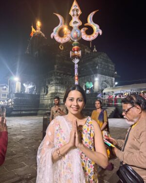 Damini Dave Instagram - “Shiva is my peace, my chaos.” 
Har Har Mahadev 🕉️

#trimbakeshwar #jyotirling #2025 #trimbakeshwartemple #shiva #omnamahshivaya #instagram #positivevibes #monday #post #daminidave