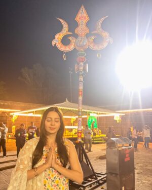 Damini Dave Instagram - “Shiva is my peace, my chaos.” 
Har Har Mahadev 🕉️

#trimbakeshwar #jyotirling #2025 #trimbakeshwartemple #shiva #omnamahshivaya #instagram #positivevibes #monday #post #daminidave