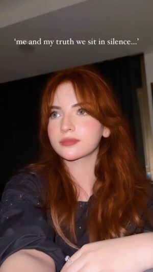 Dananeer Mobeen Instagram - Kinda digging this hair color tbh